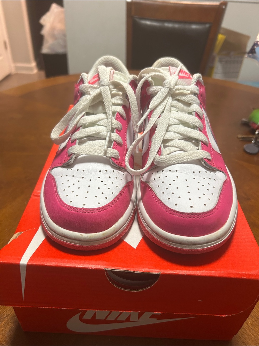 Nike Kids White and Hot Pink Low-Top Sneakers